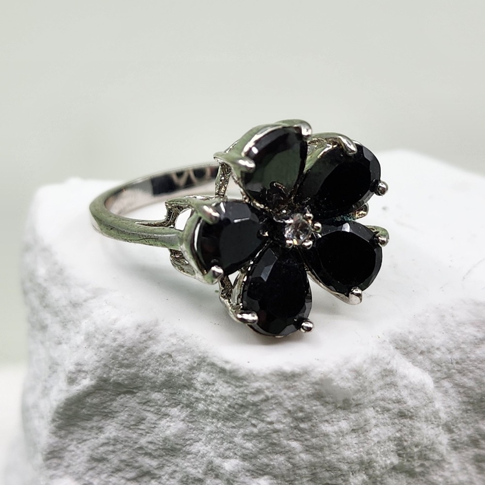 Black Teardrop Rhinestone Flower Ring Silver Tone Cocktail Statement Size 8